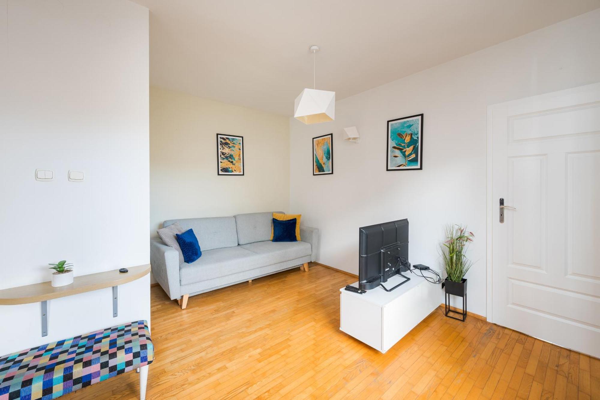 Metro Mlynow Pleasant Apartament ワルシャワ エクステリア 写真
